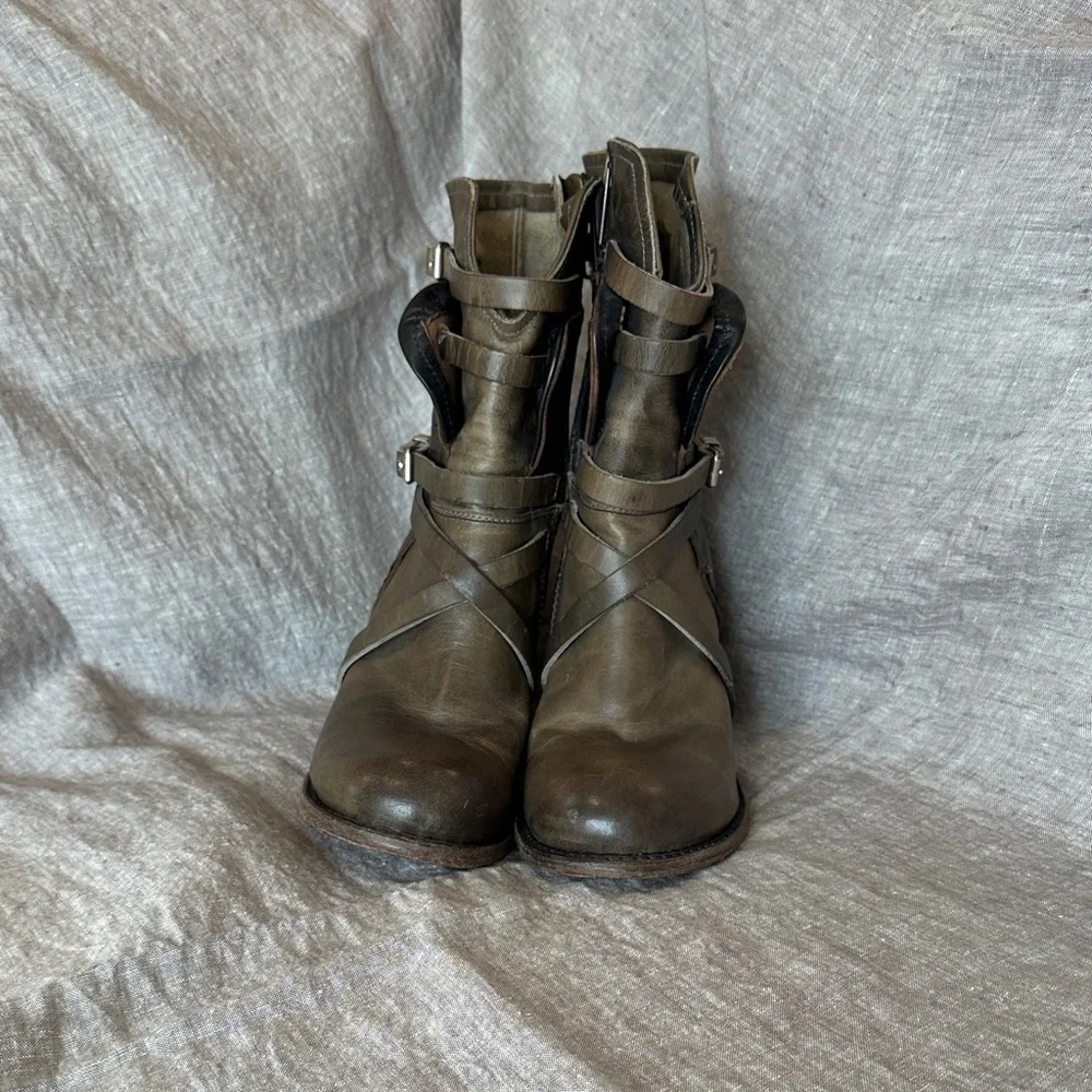 Freebird by Steven Gray and Brown Heeled Boots - Picture 4 of 10